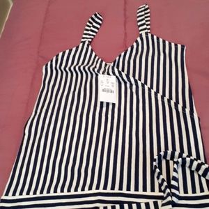 brand new This is A bundle (3tops). All size XS